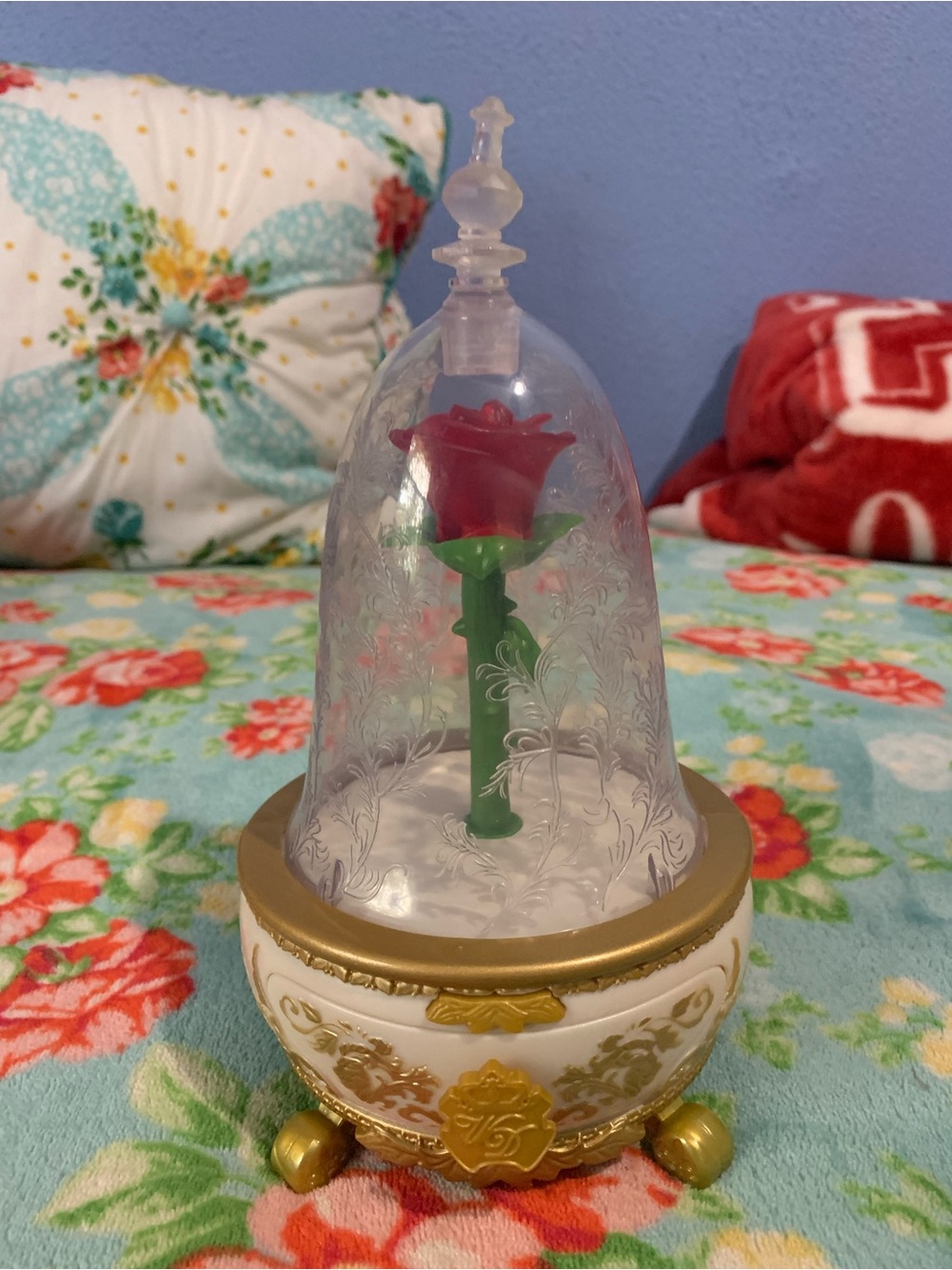 Disney Beauty & The Beast Enchanted Rose Musical Light Up Jewelry Box